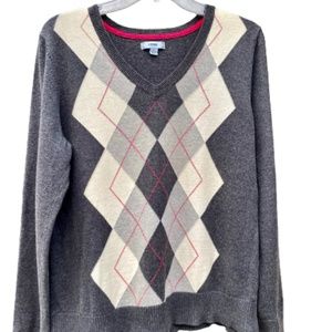 IZOD V-neck Gray and White Argyle Sweater